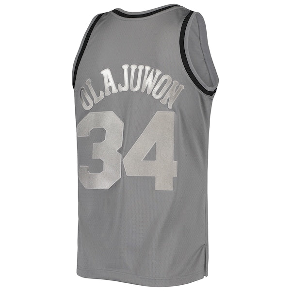 Hakeem Olajuwon Houston Rockets Hardwood Classics Retired Player 1993/94 Metal Works Swingman Jersey - Charcoal