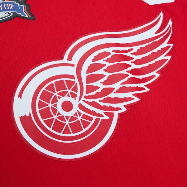 Steve Yzerman Detroit Red Wings Captain Patch 1996/97 Blue Line Player Jersey - Red