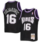Peja Stojakovic Sacramento Kings Youth 2001/02 Hardwood Classics Swingman Jersey - Black