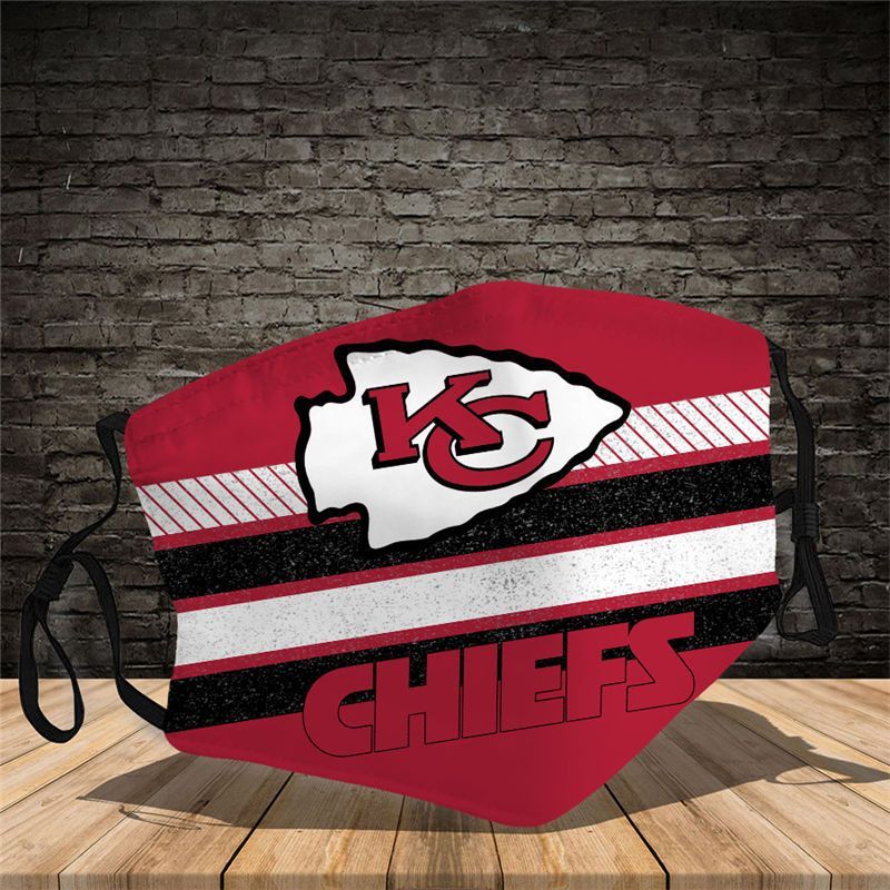 KANSAS CITY CHIEFS FACE MASK