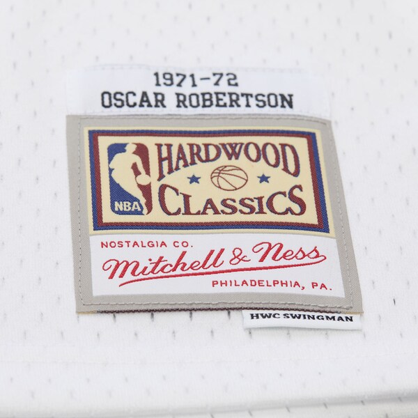 Oscar Robertson Milwaukee Bucks  Hardwood Classics Swingman Jersey - White