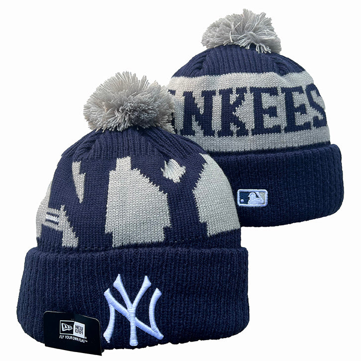 NEW YORK YANKEES KNIT HAT