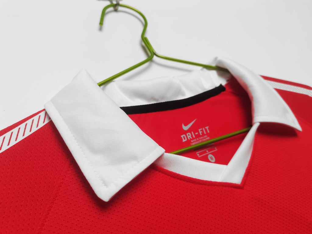 Manchester United 2010-11 Home Vintage Jersey