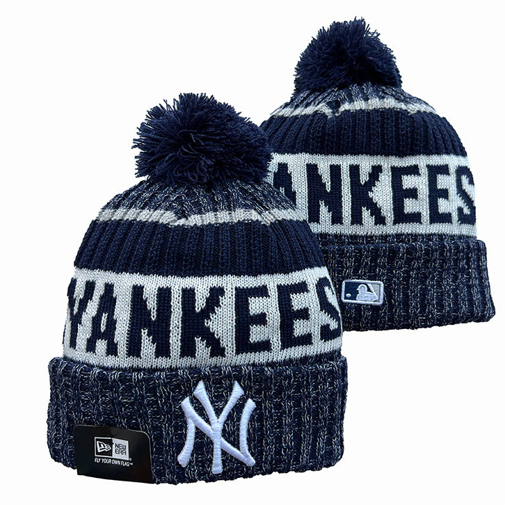NEW YORK YANKEES KNIT HAT